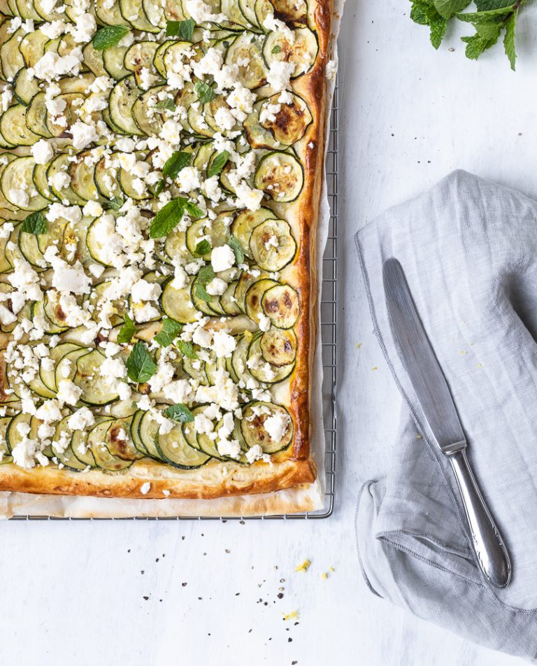 schnelle Zucchini-Tarte mit Feta und Minze - my daily mee(h)r