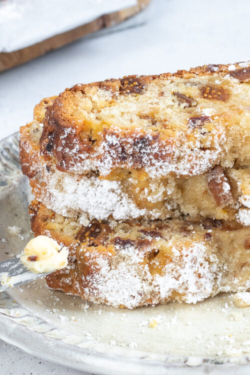 Blitz-Quarkstollen: der darf  auf der adventlichen Kaffeetafel nicht fehlen!