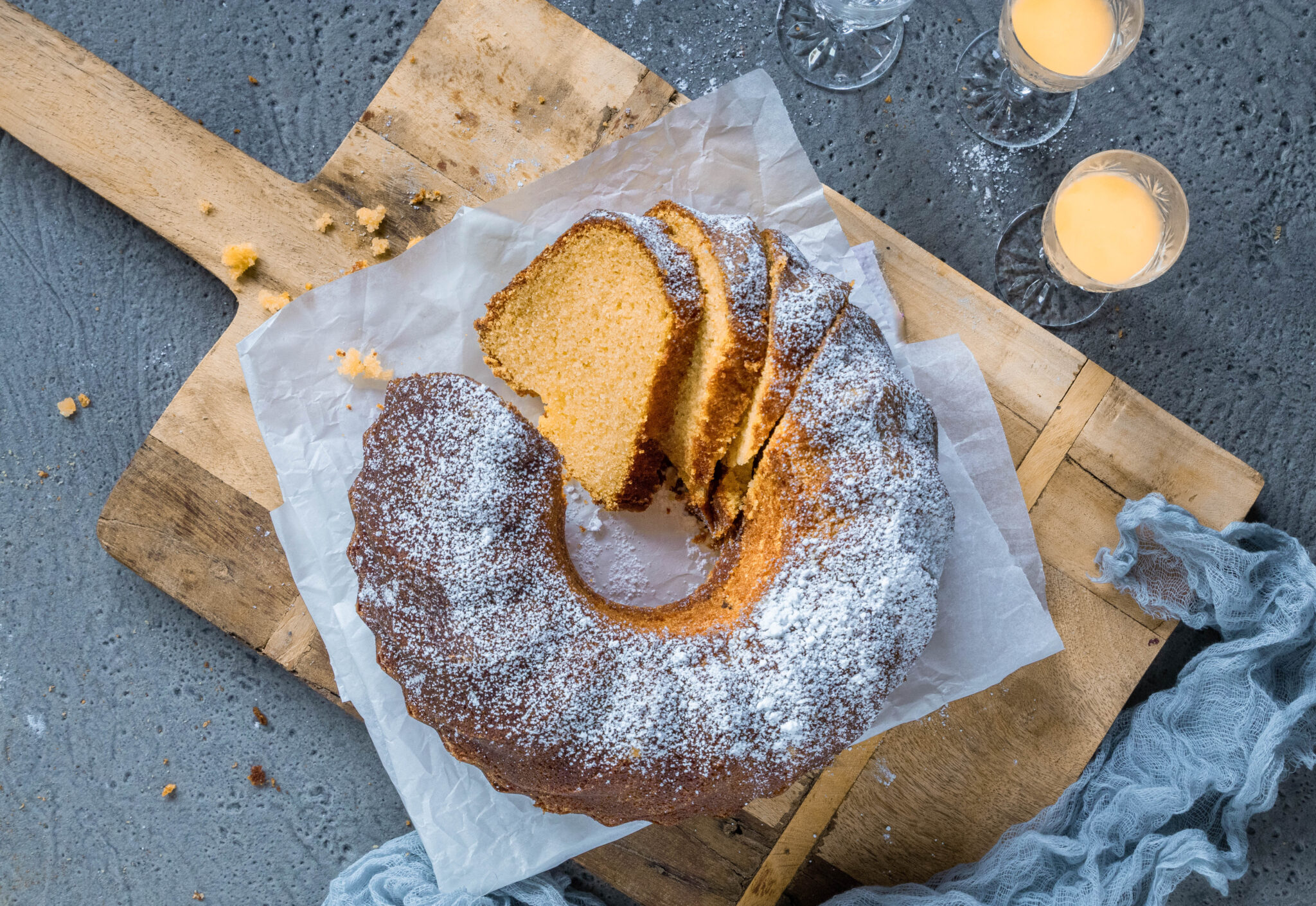 Saftiger Eierlikör-Napfkuchen: der Klassiker auf der Ostertafel